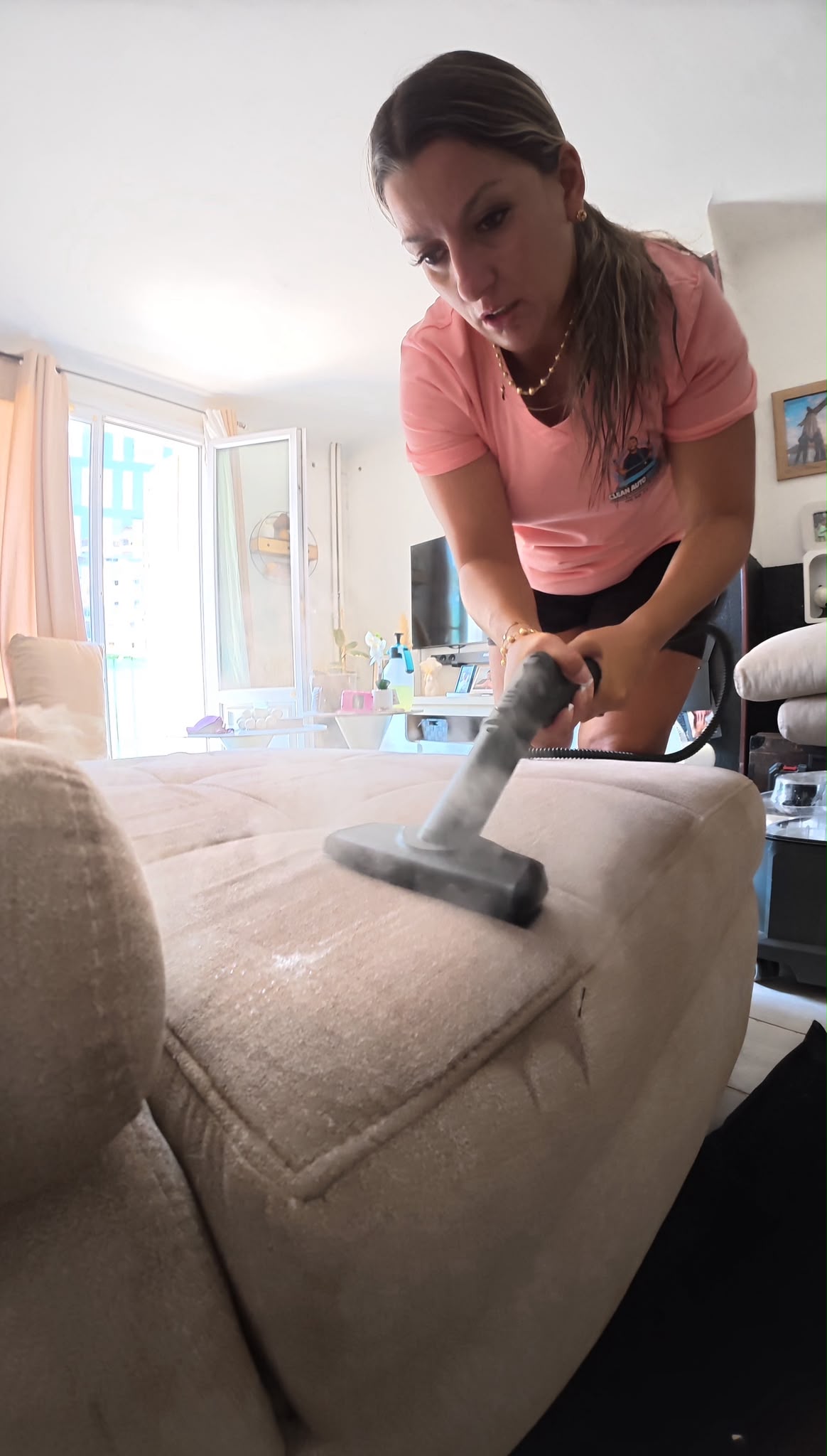 Nettoyage professionnel de canapés et matelas par Ingrid